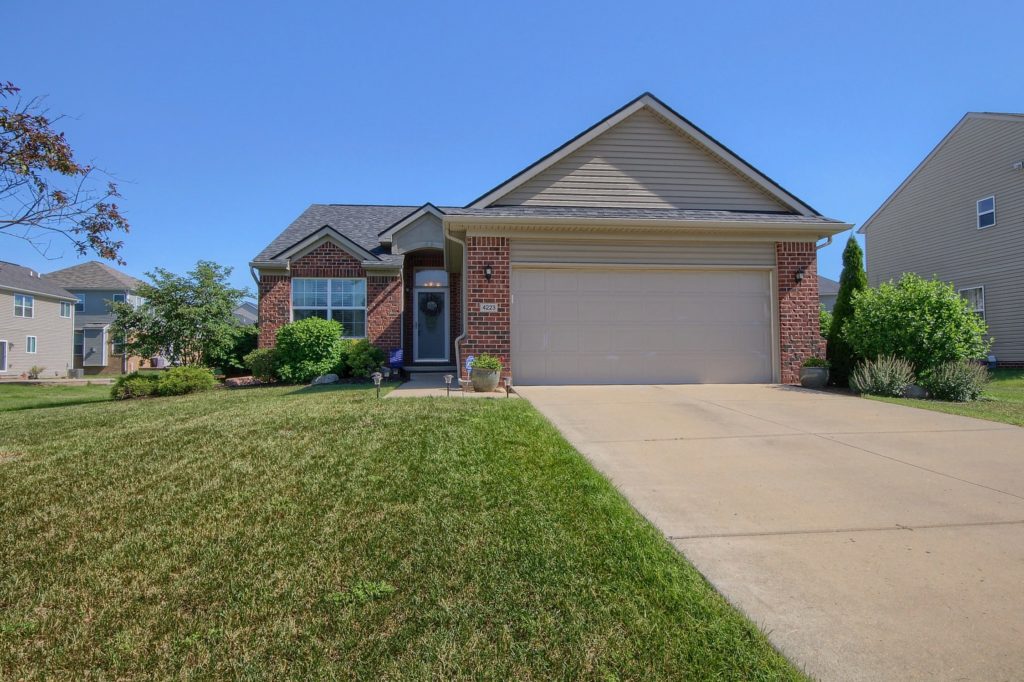 SOLD: 4223 CLOVERLANE Drive