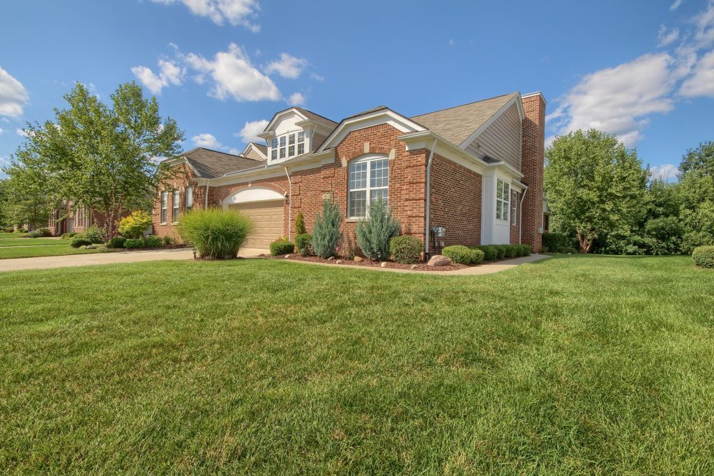 SOLD: 49128 Rainbow Lane in Northville