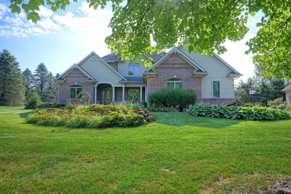 SOLD: In South Lyon